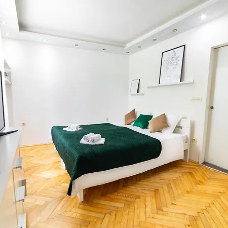 Apartman Luxury Corner In Centre With Terrace *